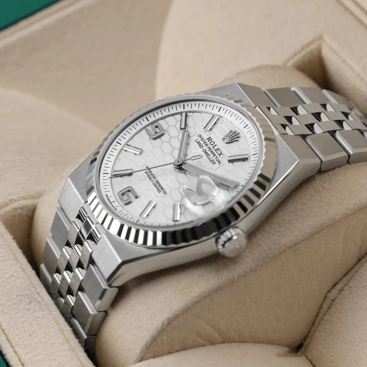 Land-Dweller 40 mm 127334 – Luxusuhr aus Oystersteel & Weißgold